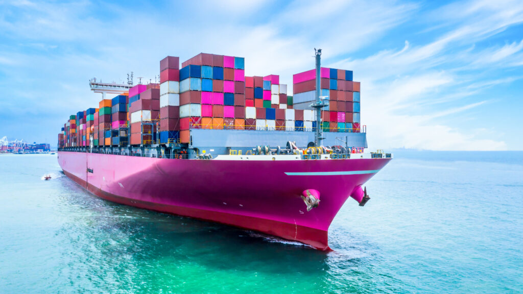 bulk freight ship